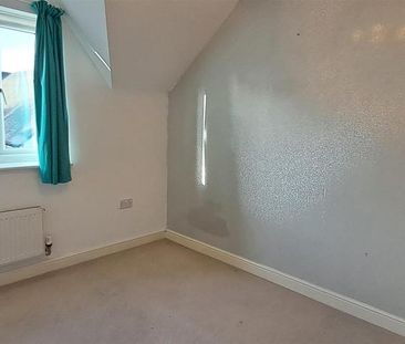 5 bedroom end of terrace house to rent - Photo 1