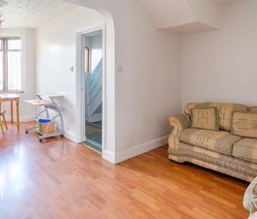 28 Garland Avenue, Lurgan, BT66 6JH - Photo 1