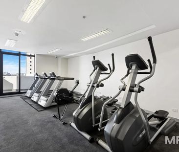 Located in the heart of it all - Photo 4