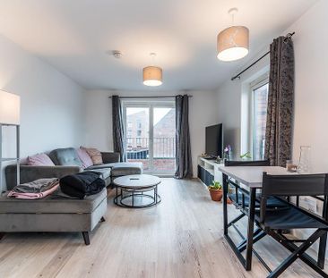 2 bedroom flat to rent - Photo 1