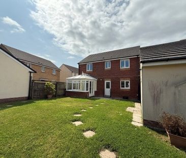 Rhodfa'r Ceffyl, Kidwelly, SA17 - Photo 2