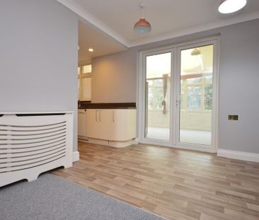 3 bedroom semi-detached house to rent - Photo 4