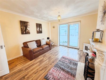 3 bedroom house to rent Barratts Road, Birmingham, B38 - Photo 2