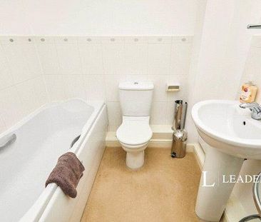 2 bedroom flat to rent - Photo 6