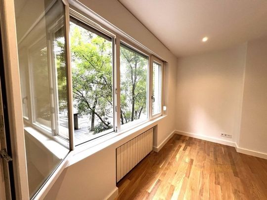 4 room luxury Flat for rent in Madrid, Autonomous Region of Madrid - Photo 1