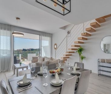 3 Bedroom Townhouse For Rent in Cancelada, Málaga - Photo 5