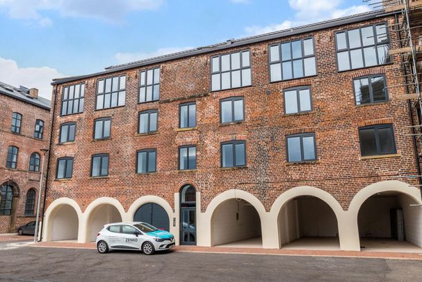 Victoria Riverside, Leeds - Photo 1