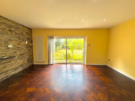 2 bedroom ground floor flat to rent - Photo 4