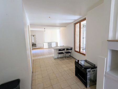 GARDANNE CENTRE-VILLE APPARTEMENT T2 MEUBLE REFAIT A NEUF, - Photo 5