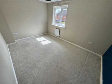 Kingsbridge Crescent, Middlesbrough - Photo 4