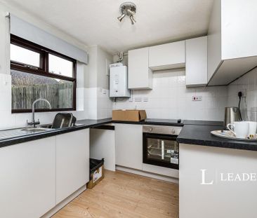 2 bedroom terraced house to rent - Photo 4