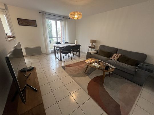 BLAGNAC PROX PLACE REVOLUTION T3 de 61 m2 avec terrasse et parking - Photo 1