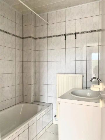 Ruim 1-slaapkamerappartement met terras. - Photo 2