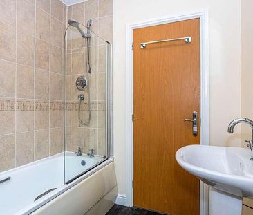 Drayton Street, Hulme, Manchester, M15 - Photo 4