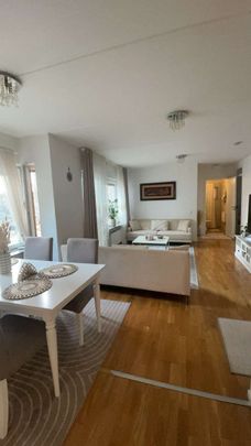 Loviselundsvägen, Hässelby - Photo 1