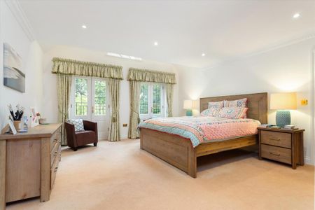 6 bedroom detached house to rent - Photo 5