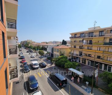 Location Appartement 2 pièces 40m² ST LAURENT DU VAR 06700 - Photo 2