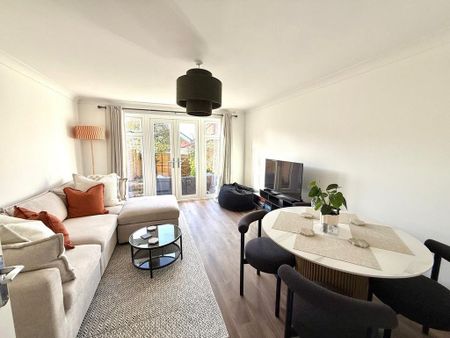 2 bedroom terraced house to rent - Photo 2