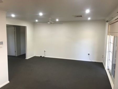 3-Bedroom Home in Prime Location! - Photo 5