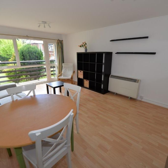 2 bedroom flat to rent - Photo 1