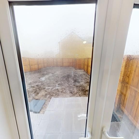 2 bedroom semi-detached house to rent - Photo 1