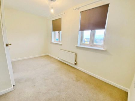 3 bedroom terraced house to rent - Photo 3