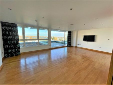 4 bedroom apartment to rent - Photo 2