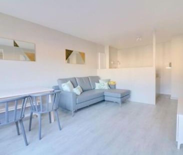 Studio to rent - Photo 2