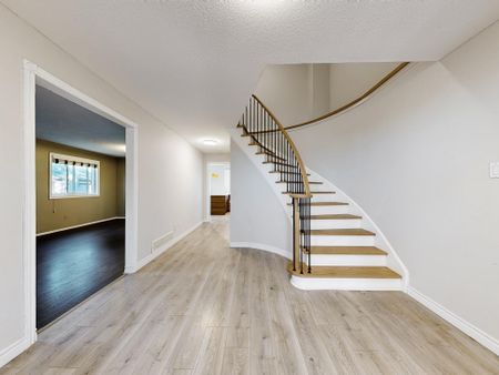 For Lease - 5386 Sheldon Park Drive, Burlington, Ontario - Photo 2