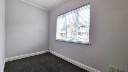 3 bedroom terraced house to rent - Photo 4