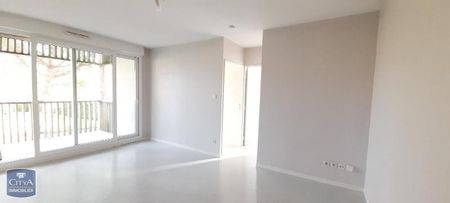 Location Appartement 2 pièces 43m² MONT DE MARSAN 40000 - Photo 4