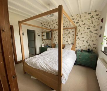 4 bedroom end of terrace house to rent - Photo 1