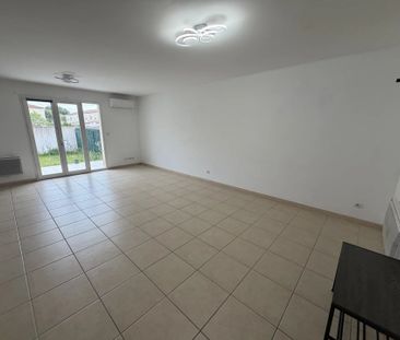 Location Maison 4 pièces 87 m2 à Salon-de-Provence - Photo 3