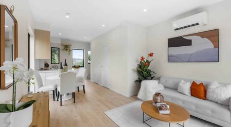 Charming 2-Bedroom Home in Ranui - Photo 3