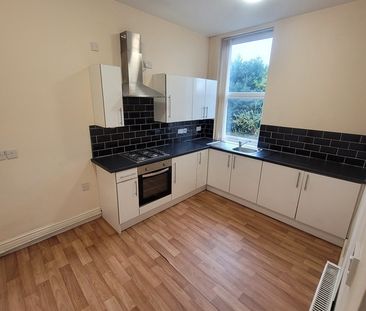 1 Bed Flat, Park Road West, CH43 - Photo 2