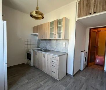 Prostorný byt 3+1 k pronájmu na adrese Heyrovského 1574/2, Poruba, ... - Fotografie 3