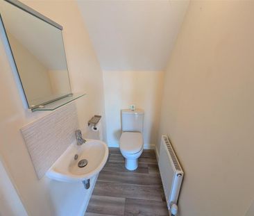 3 bedroom semi-detached house to rent - Photo 3