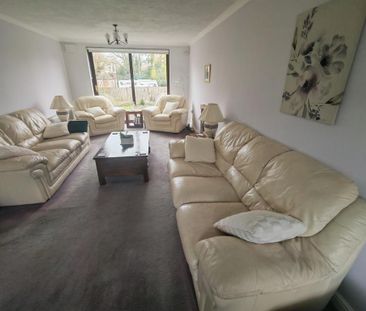 5 bedroom house to rent - Photo 2