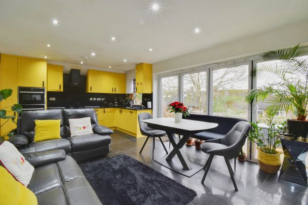 3 bedroom house to rent - Photo 1