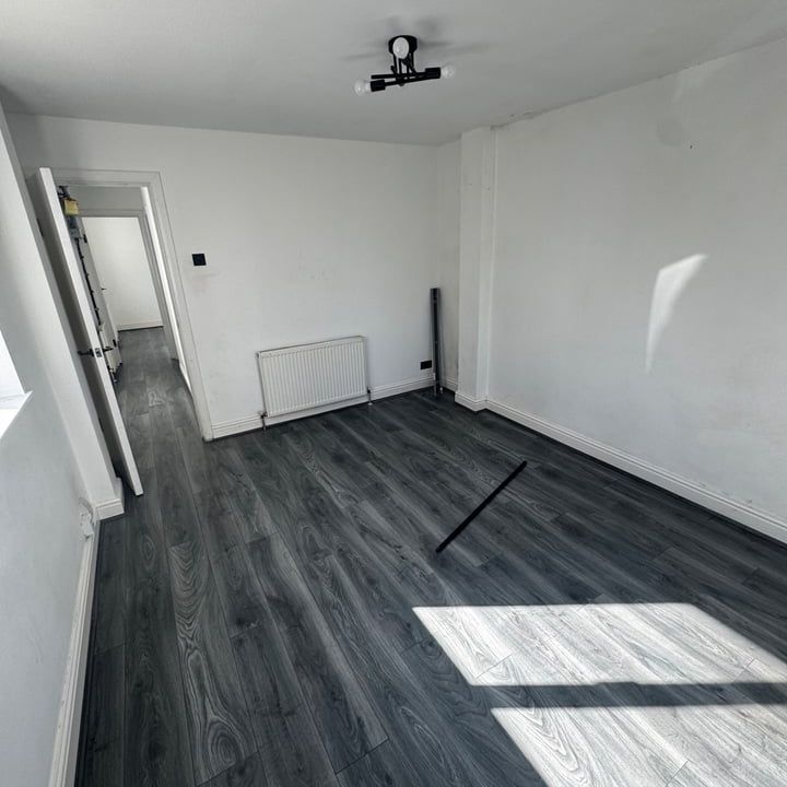 1 Bed Flat, Brownhill Road, SE6 - Photo 1