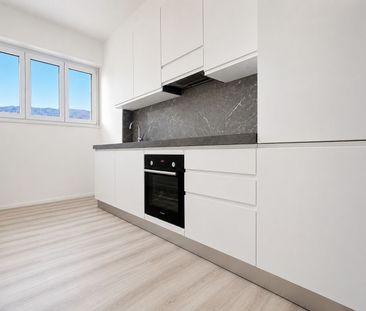AVAILABLE FROM JULY – 2.5 MODERN ROOMS IN CHIASSO - Photo 3