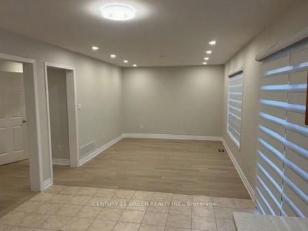 For Lease - 3036 Abernathy Way, Oakville, Ontario - Photo 3