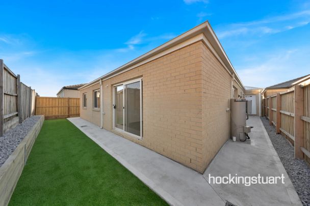 16 Commonwealth Circuit, Donnybrook. - Photo 1