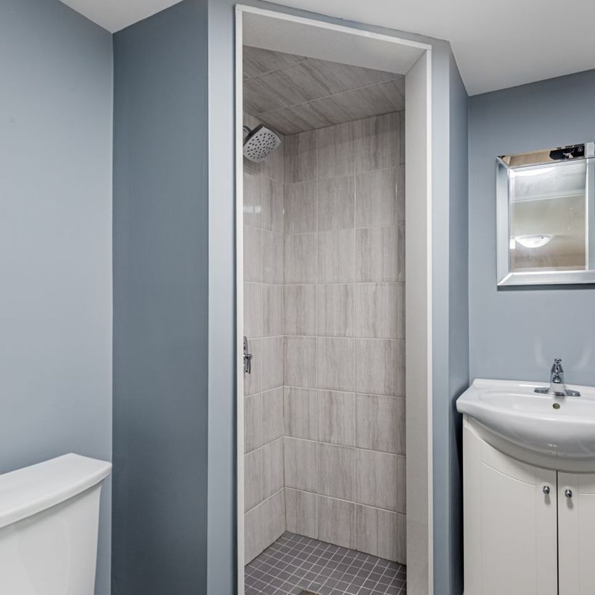 For Lease - 41 Fairholme Avenue Unit# Bsmt, Toronto, Ontario - Photo 1