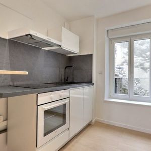 Hyper Centre - Appartement T2 - 25m² (38m² au sol) - Terrasse - Photo 2