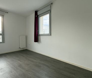 Appartement 4 pièces 87m2 REIMS 1 030 euros - Photo 3