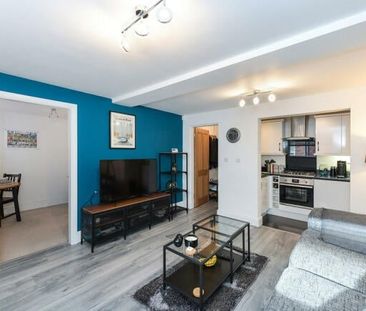 2 Bed Flat, Musters Road, NG2 - Photo 2