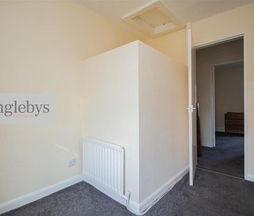 2 bedroom terraced house to rent - Photo 3
