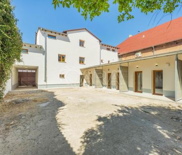 Pronájem bytu 1+kk 27 m2 - Fotografie 3