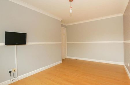 3 Bed Semi-Detached House, Reedling Drive, LS27 - Photo 3